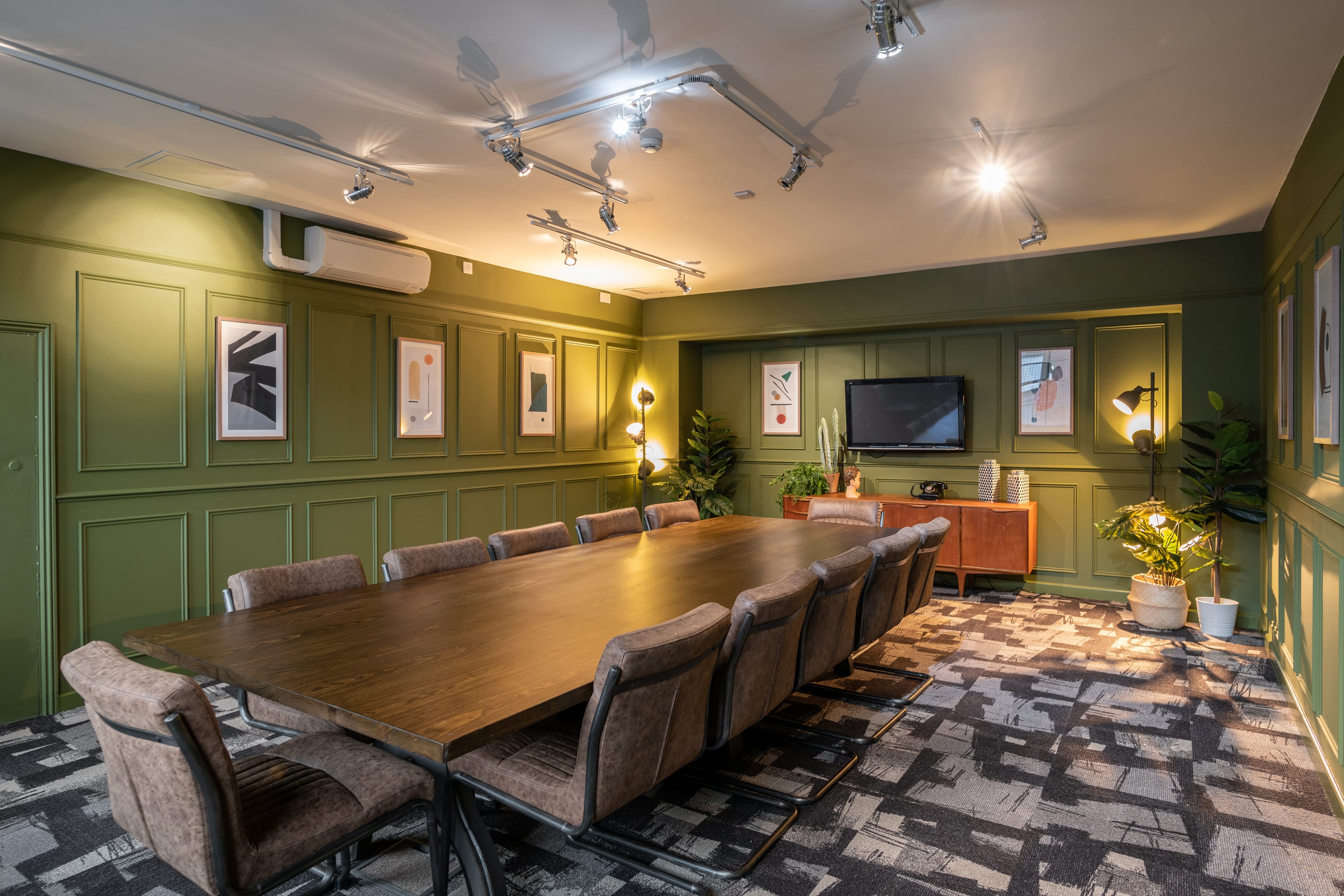Photo of Fazeley Studios, Social Boardroom