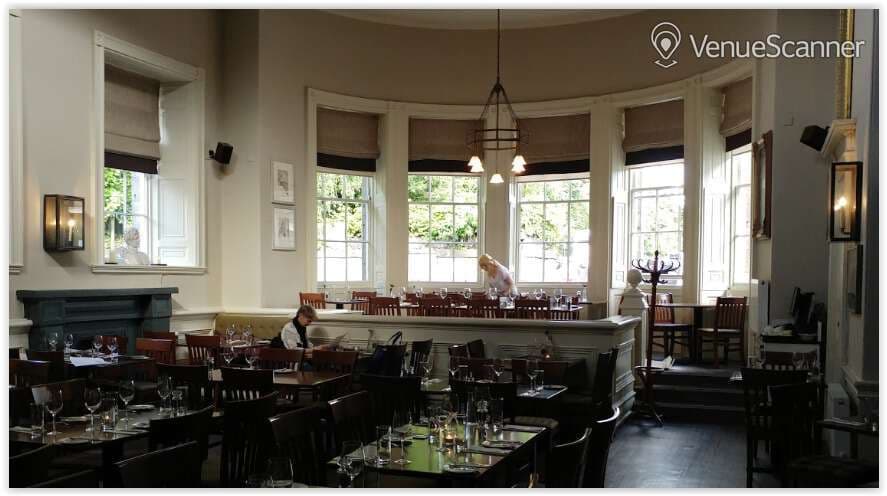 Howies Victoria Street photo #3