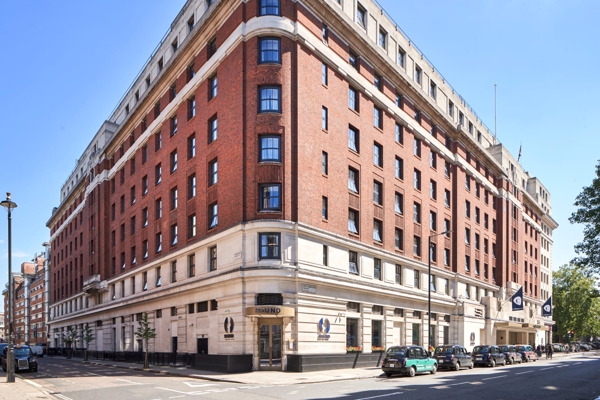 Photo of The Cumberland Hotel, The Arena