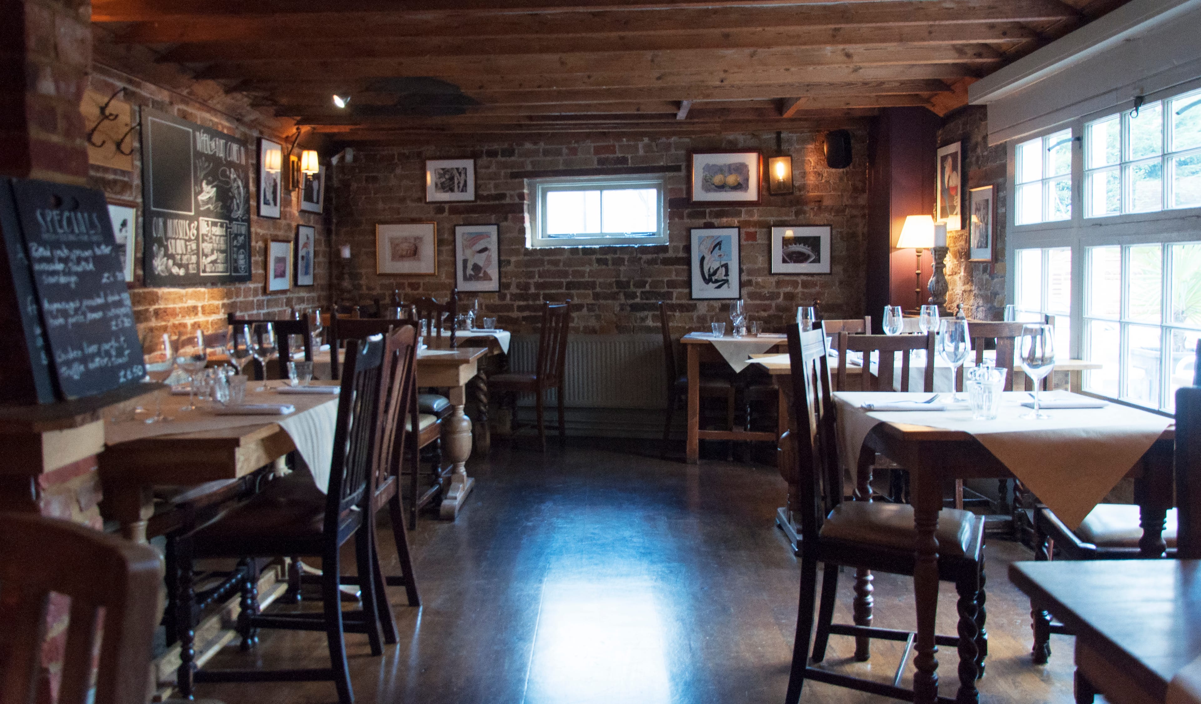 Photo of The Queens Head, Brasserie