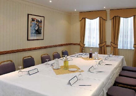 Photo of Best Western Plus Manor Hotel Meriden, Quarrbends