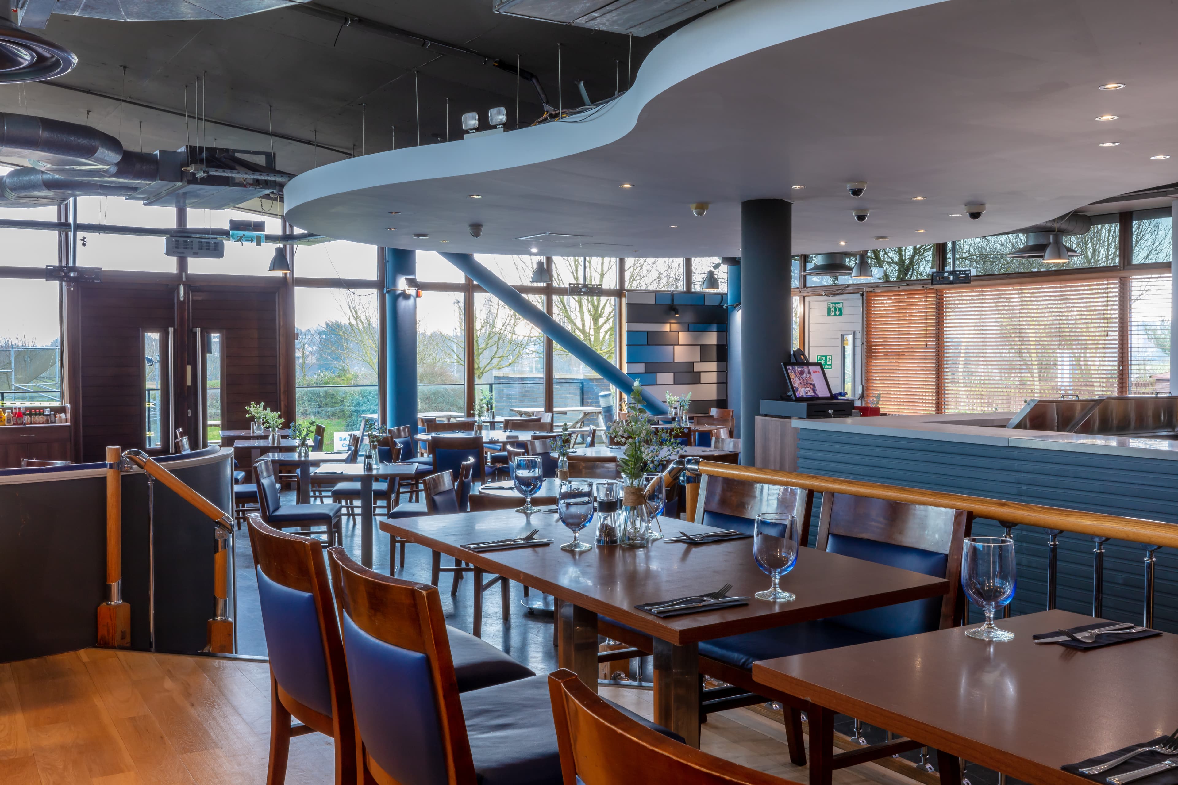 Blue Zenzer Restaurant, BigShots Golf Northwick Park photo #4