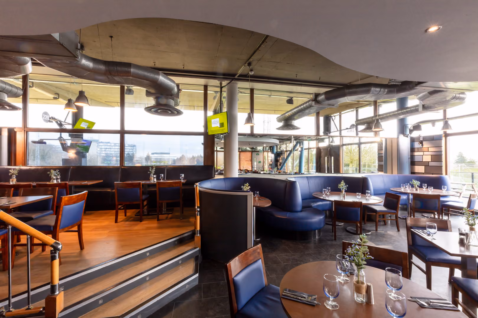 Blue Zenzer Restaurant, BigShots Golf Northwick Park photo #11