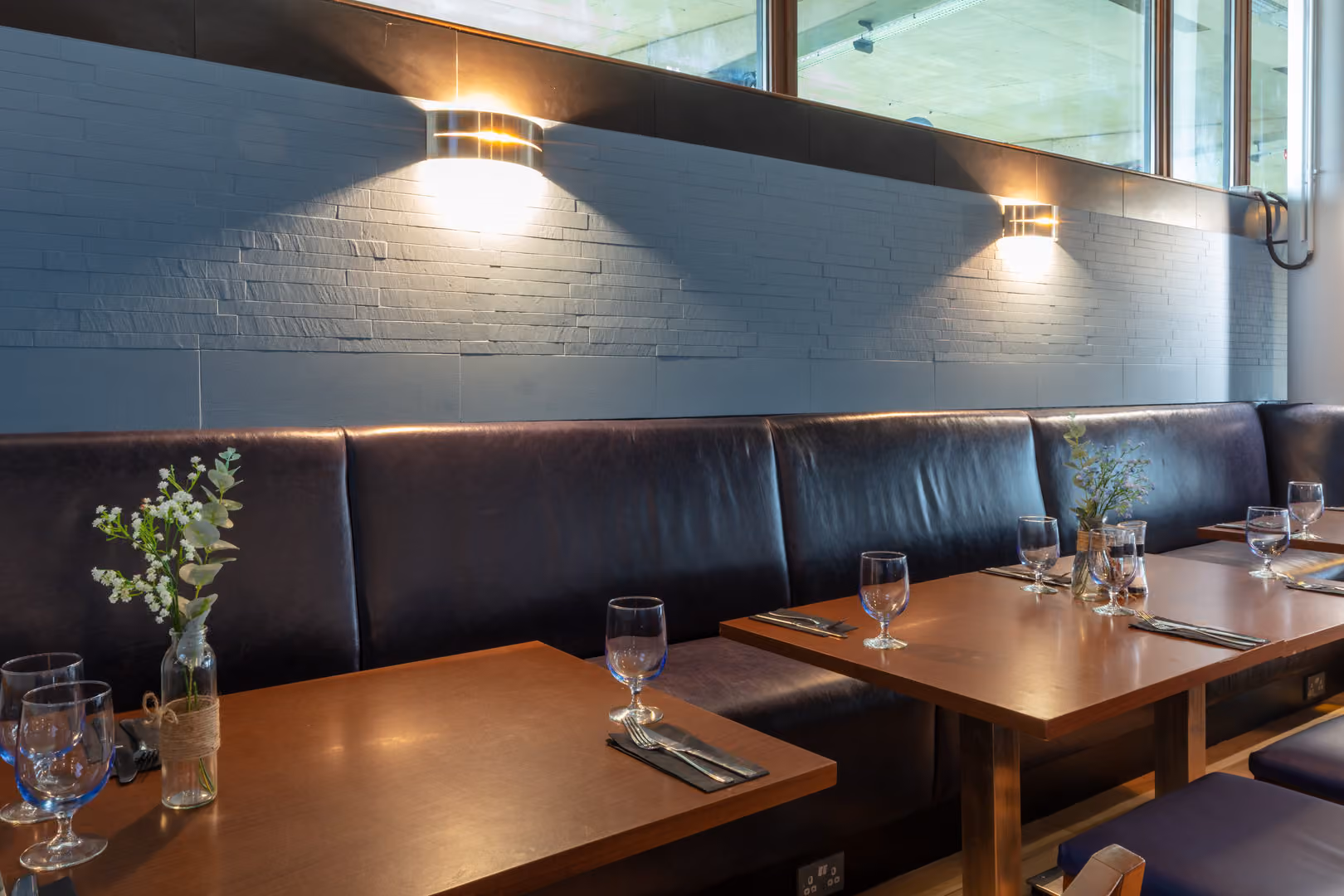 Blue Zenzer Restaurant, BigShots Golf Northwick Park photo #7