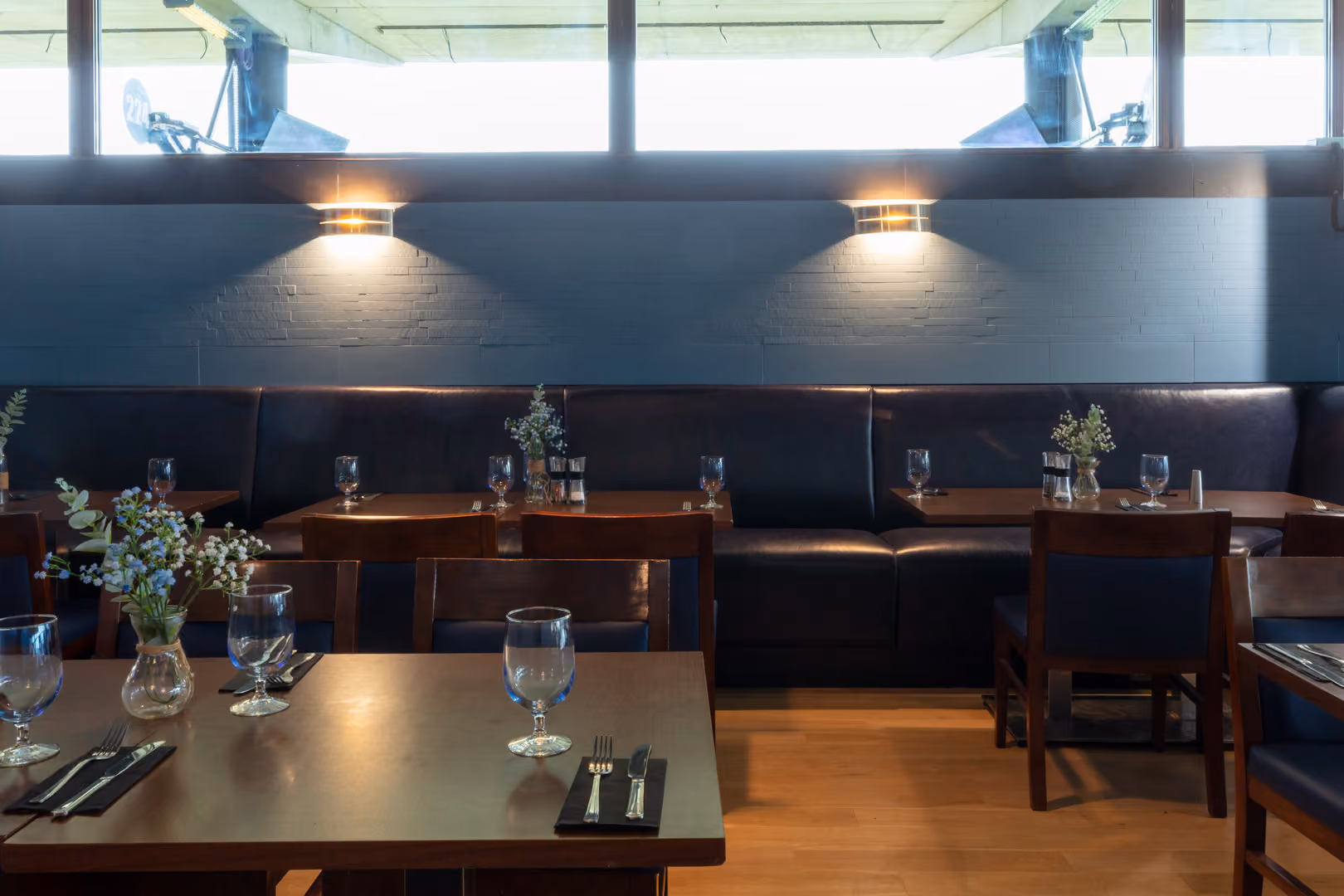 Blue Zenzer Restaurant, BigShots Golf Northwick Park photo #14