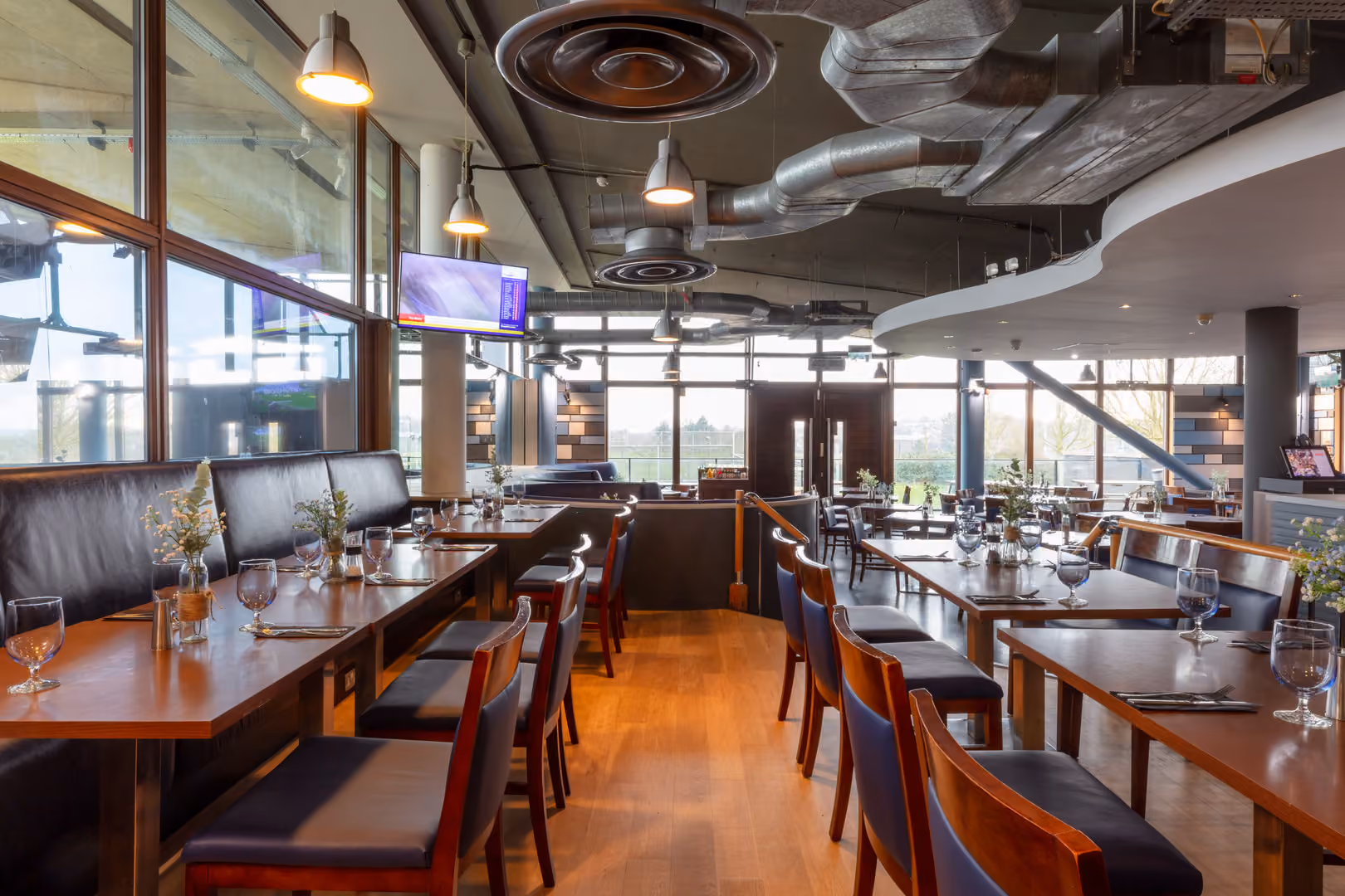 Blue Zenzer Restaurant, BigShots Golf Northwick Park photo #1
