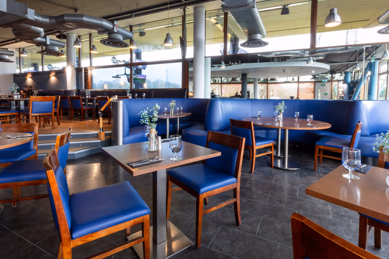 Blue Zenzer Restaurant, BigShots Golf Northwick Park photo #13