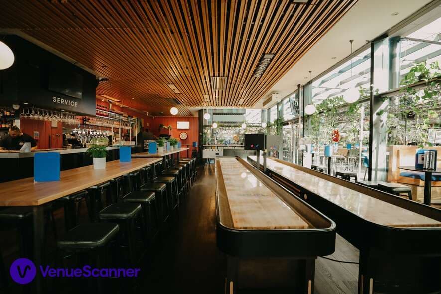 Indoor Seating Area, Players Social photo #3