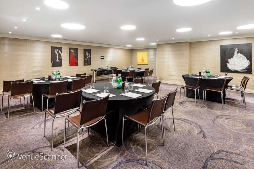 Bedford, Radisson Blu Edwardian Grafton photo #1