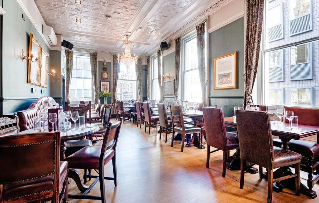 Main Restaurant, Nicholson's The King's Head photo #1