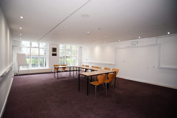 Photo of Oxford House In Bethnal Green, Scott Room