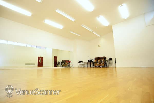 Dance Studio, Oxford House In Bethnal Green photo #2