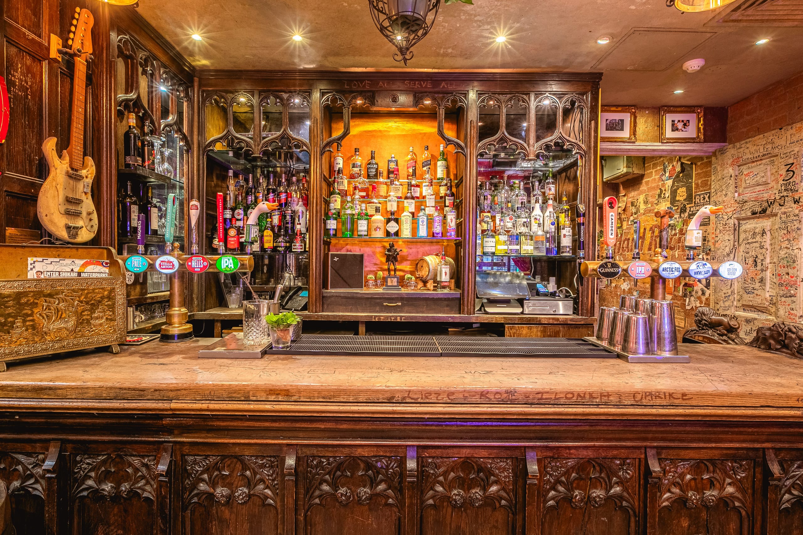 Photo of Hard Rock Cafe London, The Back Room