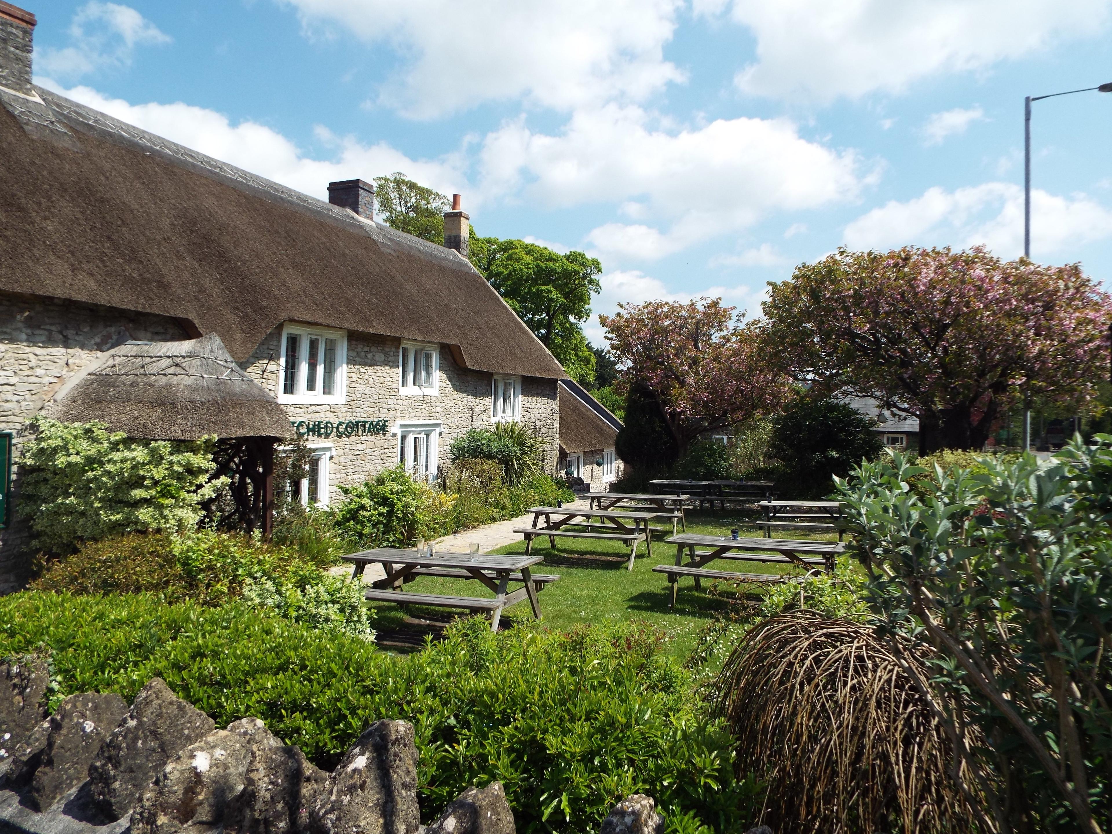 The Thatched Cottage Inn, Outside area photo #3