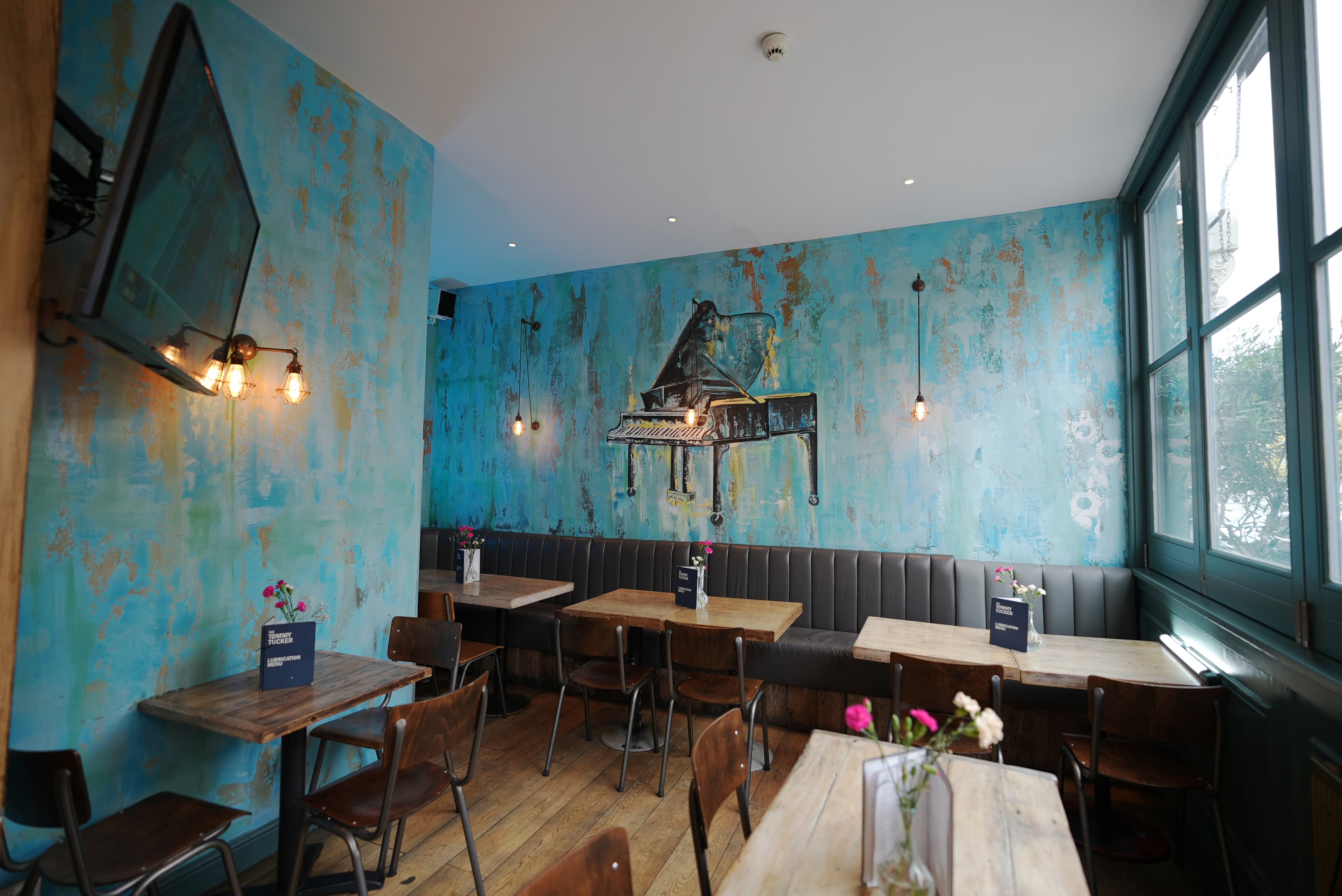 The Tommy Tucker photo #2