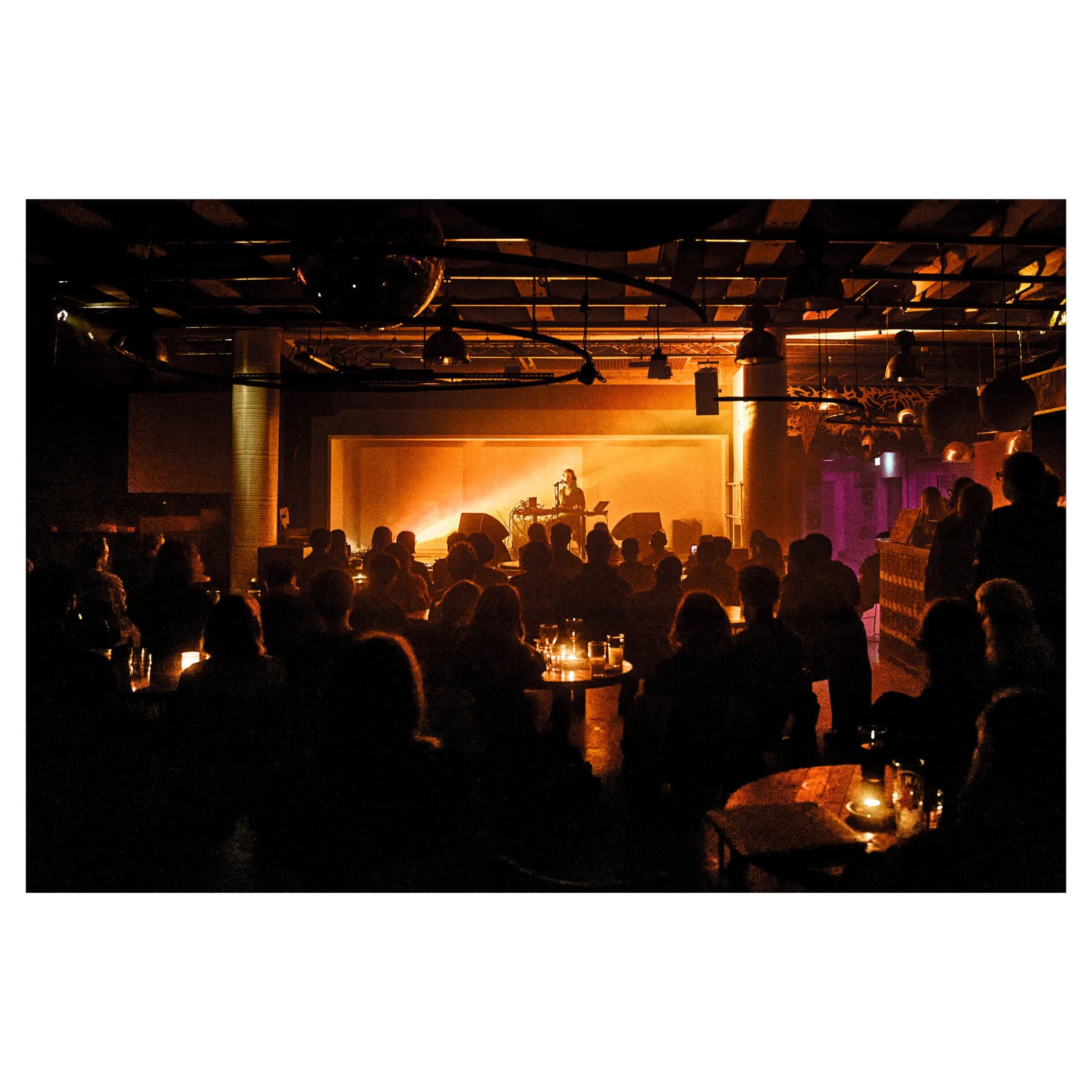 Main Room, Strange Brew photo #15