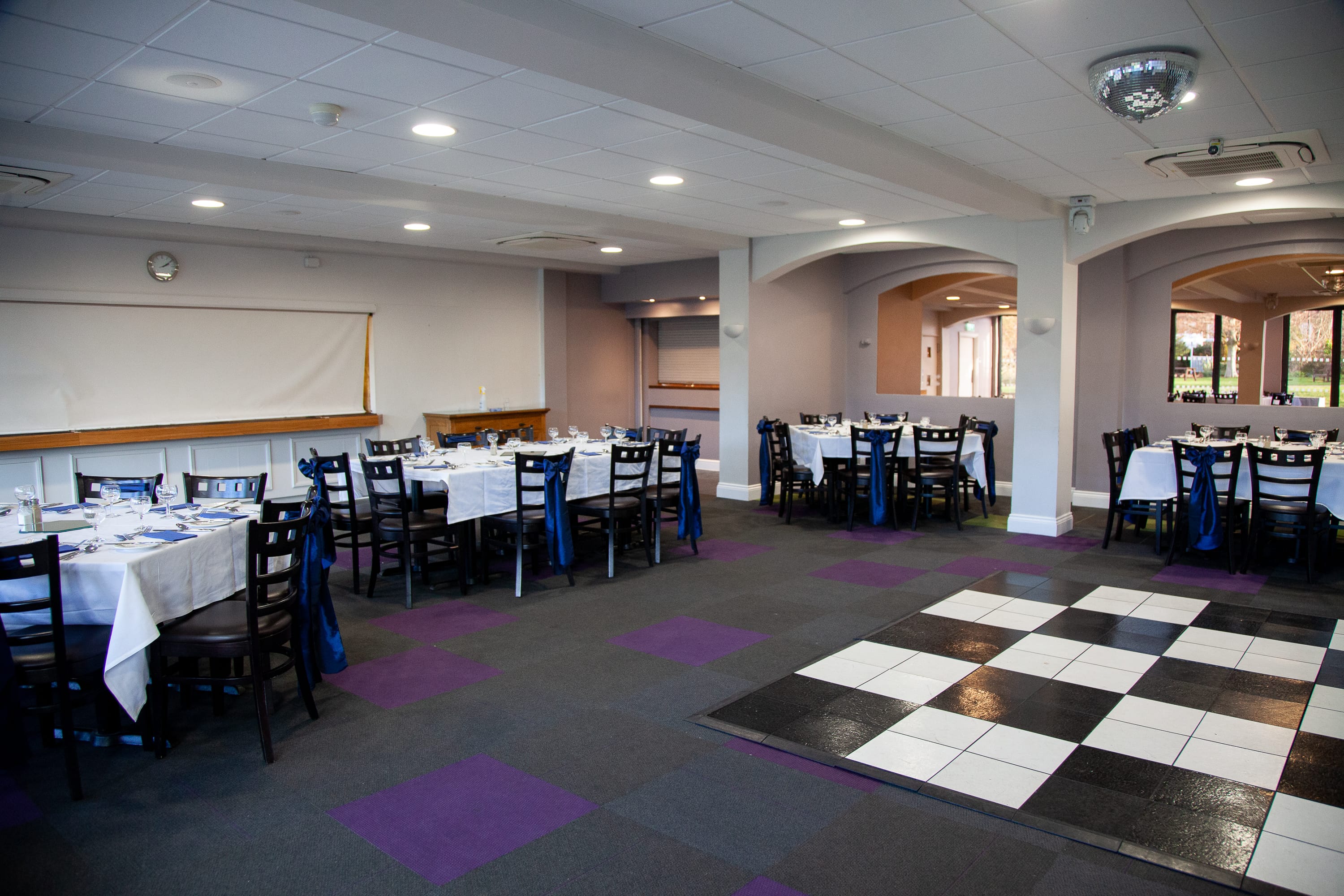 Photo of Metropolitan, GLINDON ROOM