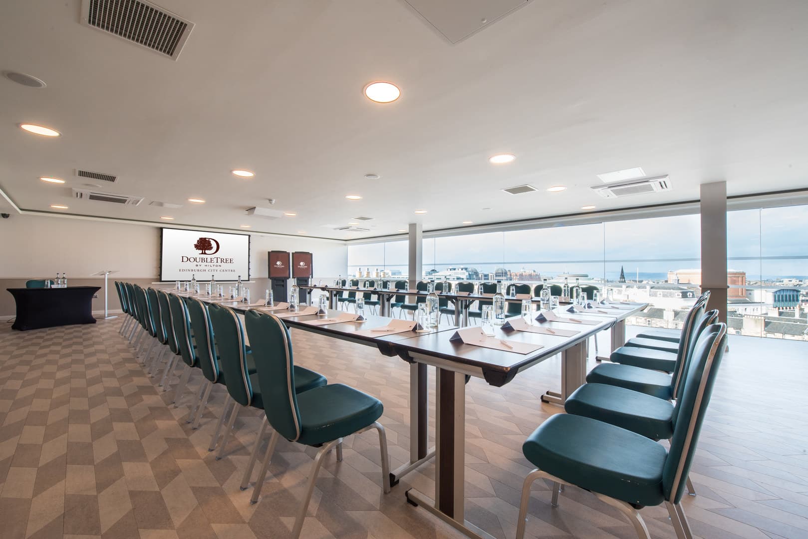 The Penthouse / Skybar, Doubletree By Hilton Edinburgh City Centre photo #19