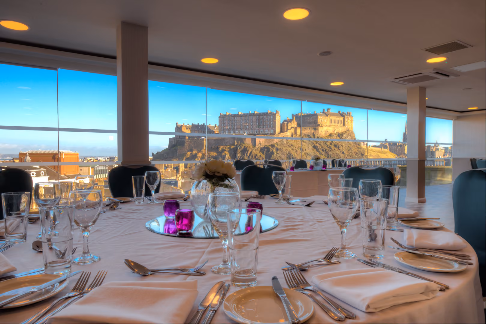 The Penthouse / Skybar, Doubletree By Hilton Edinburgh City Centre photo #2