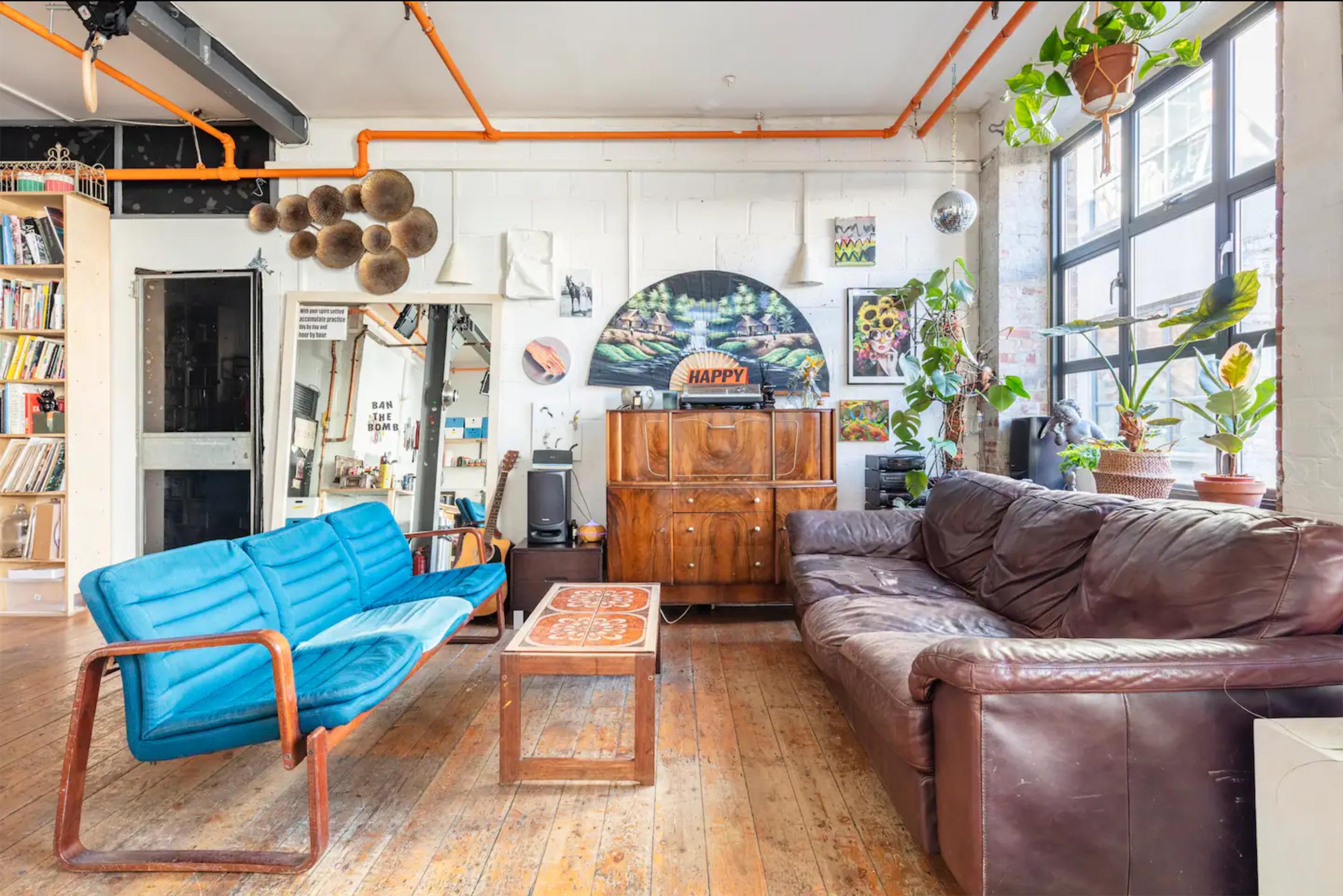 Artist Warehouse In Hackney - Photoshoot / Interview / Video / Food Photography, Full Apartment photo #3