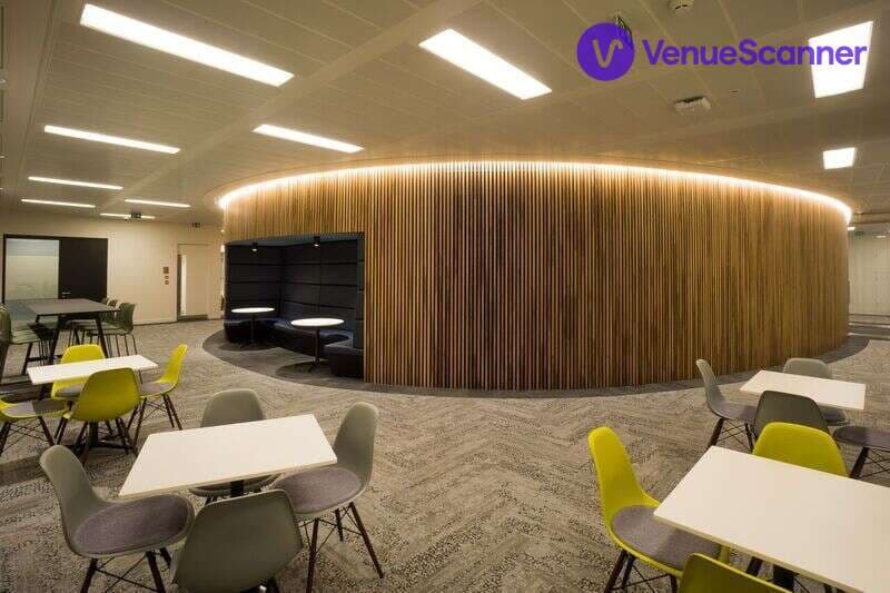 Bush House - Lecture Theatre 1, King's College London (King's Venues) photo #2