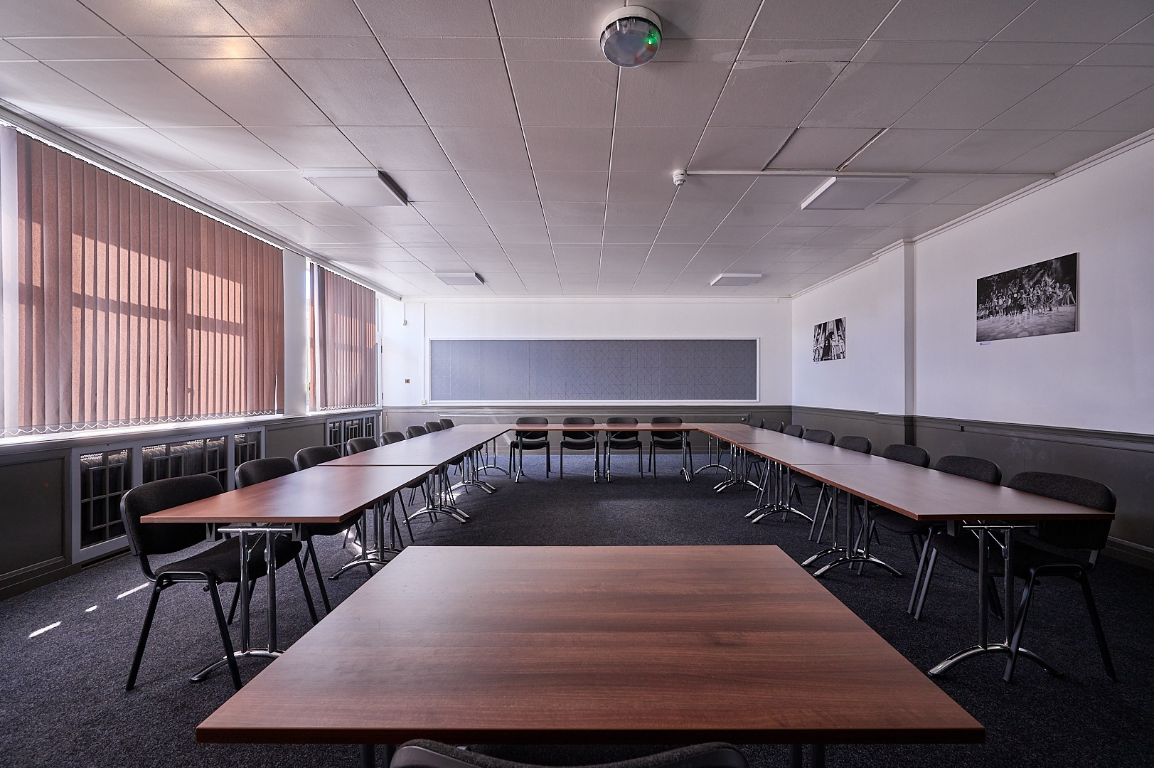 Photo of Portsmouth Guildhall