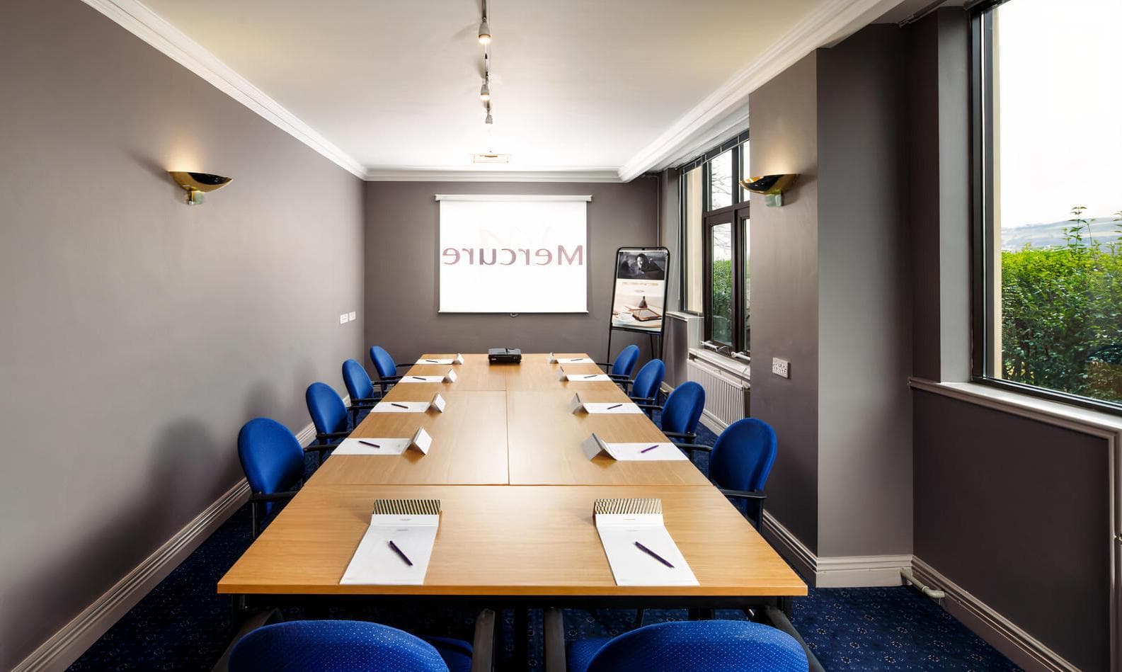 Park Avenue, Mercure Bradford Bankfield Hotel photo #3