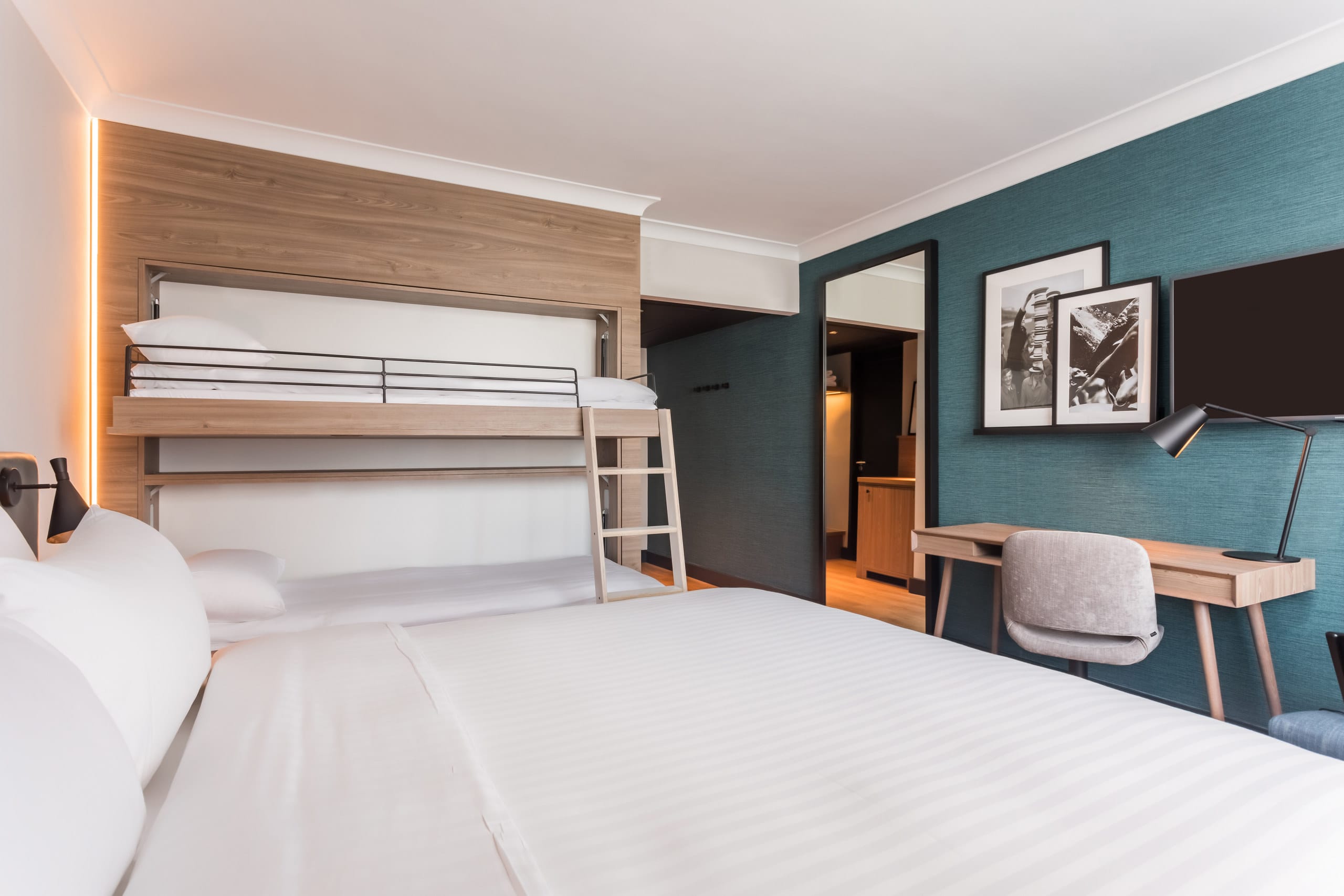 Photo of Radisson Hotel & Conference Centre London Heathrow, Garros