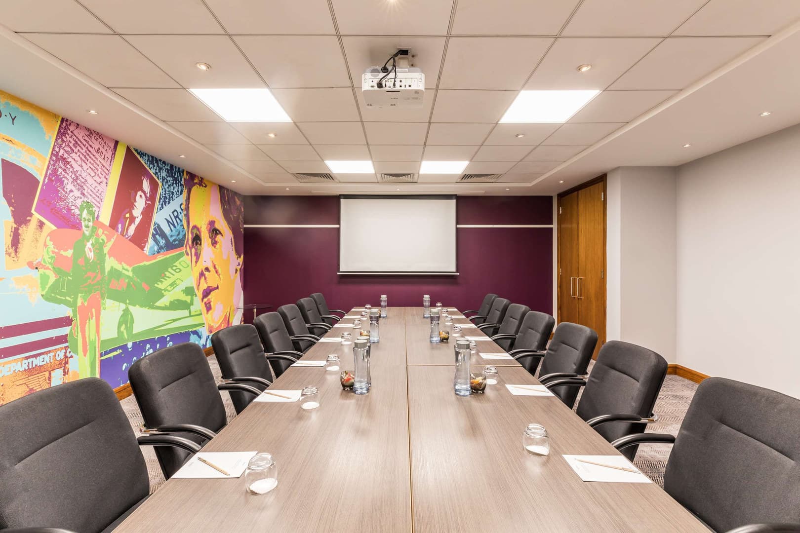 Bader, Radisson Hotel & Conference Centre London Heathrow photo #1