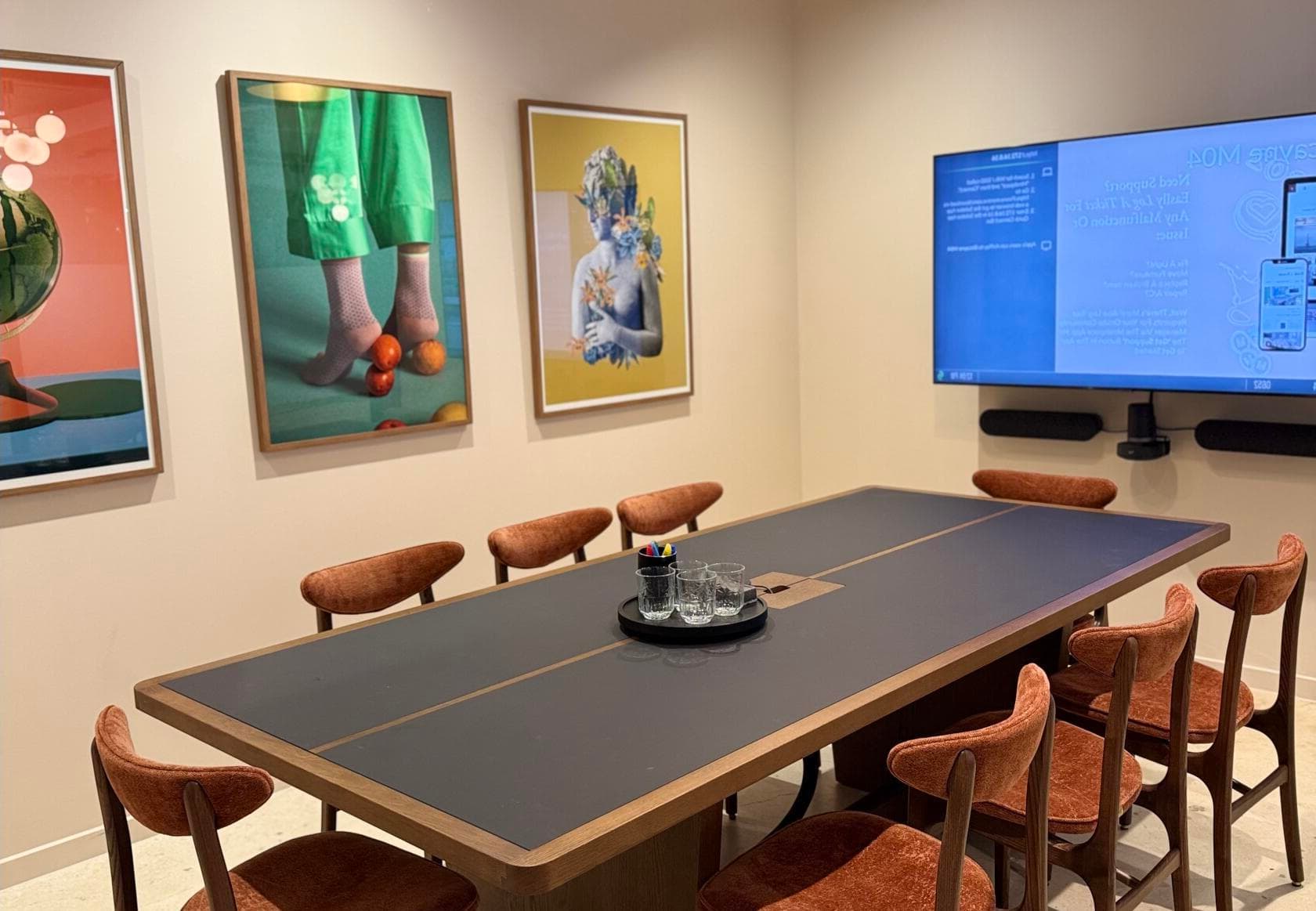 Meeting Room M04