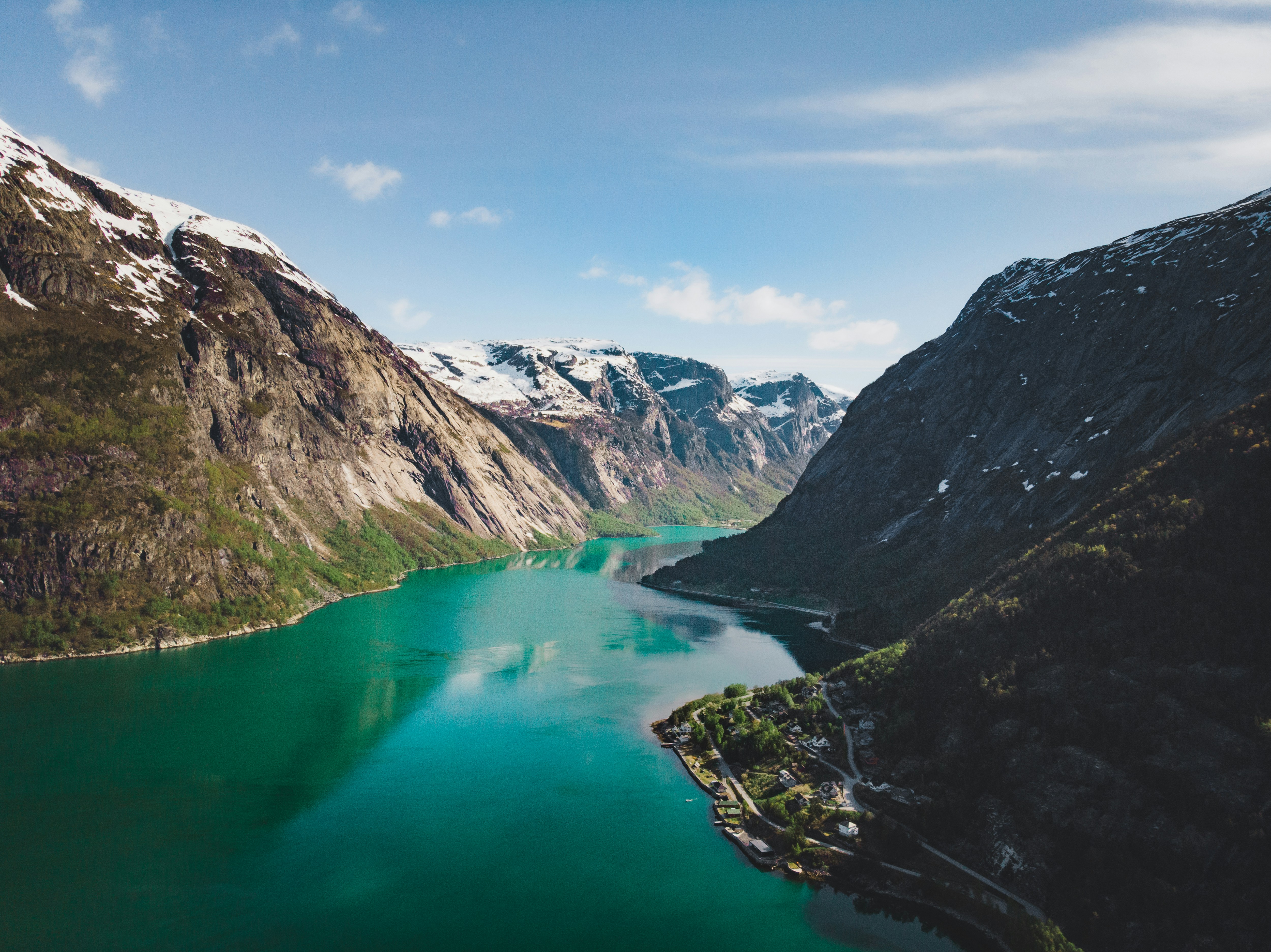 tatonomusic-9vRhXHsdW1Y-unsplash